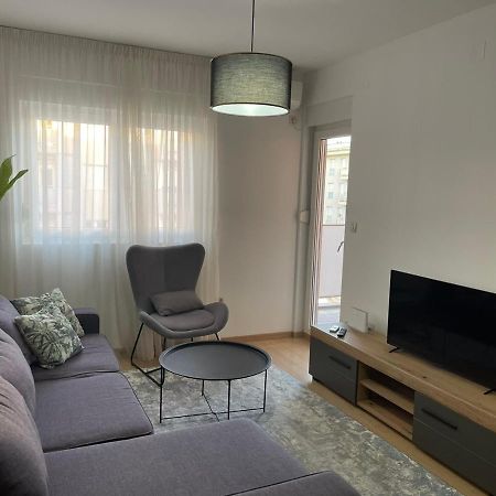 Aura City Apartment Podgorica Exterior foto